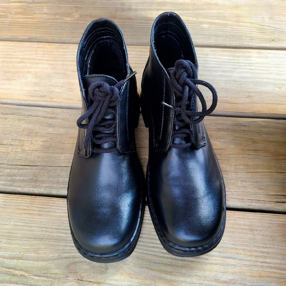 VINTAGE 90's Style Covington Womens Ankle Lace Up Earth Sole Boots 7 1/2 Black - Picture 3 of 11
